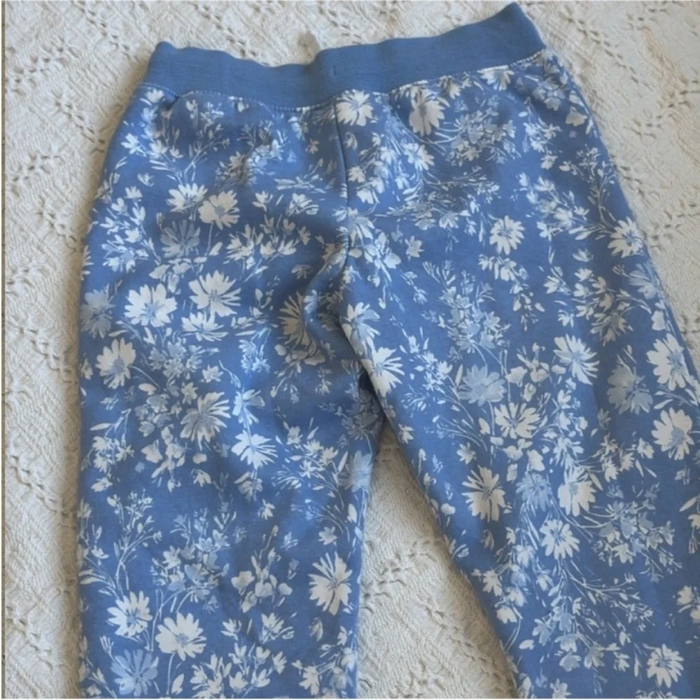 GAP Blue and White Floral Joggers